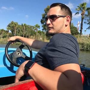 Meet your Posher, Alen